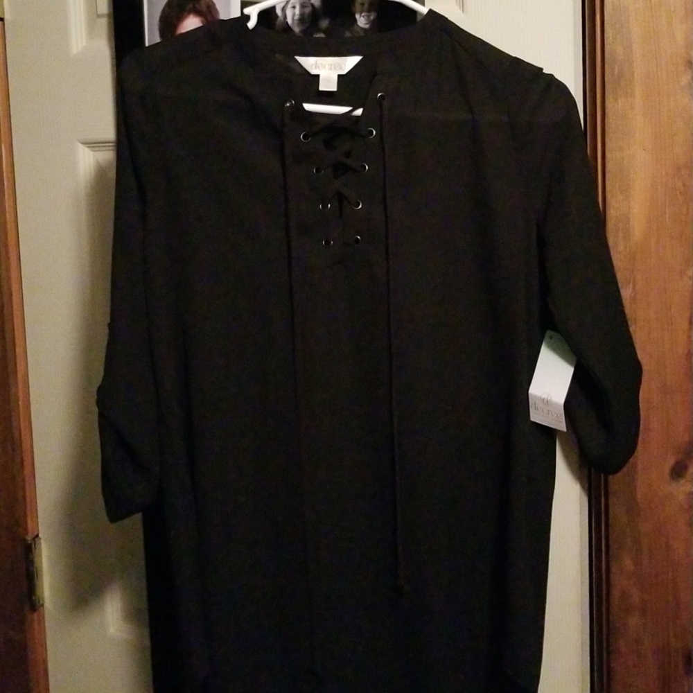 NWT Flowy black blouse